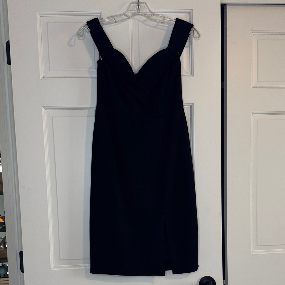 Lulu's Black Sweetheart Midi Dress with Wide Straps